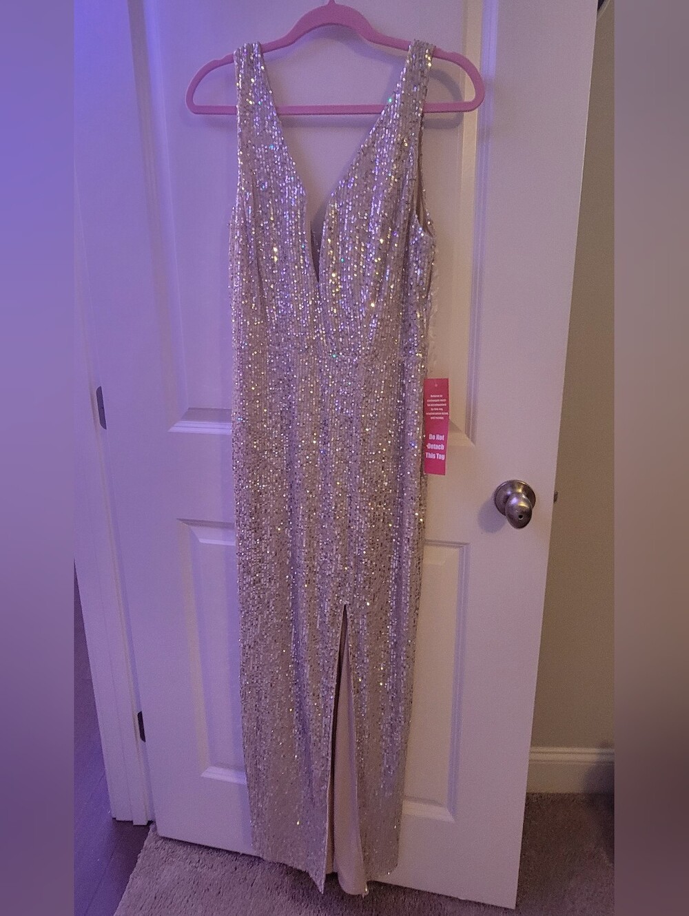 Beige Silver Sequin V-Neck Evening Gown - Elegant Sparkle Size: L NWT- NEEDS ZIP